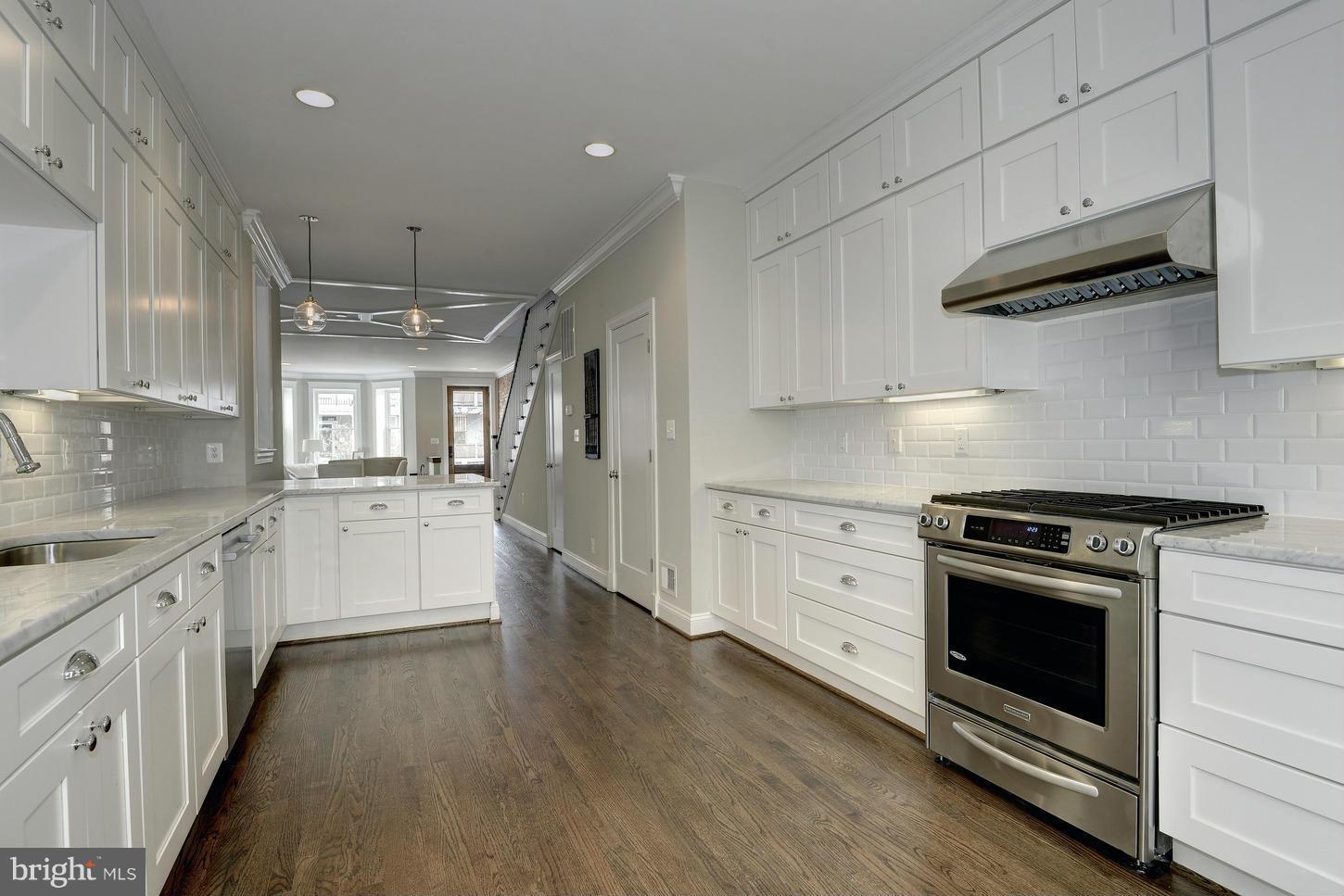 902 11th Street Northeast Washington, DC 20002 - Photo 11 of 30 Kitchen