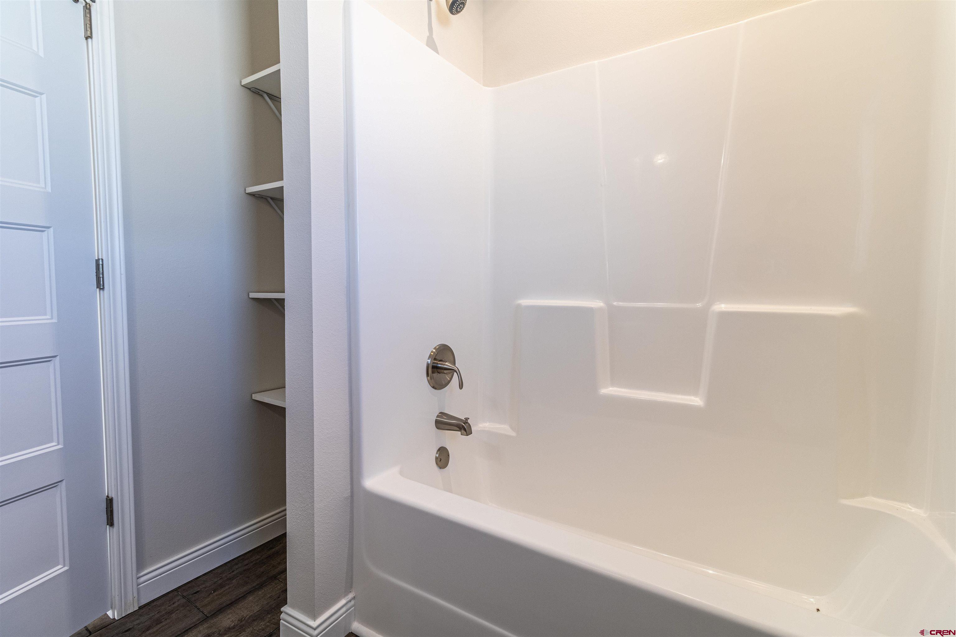 200 Chesterfield Place Ignacio, CO 81137 - Photo 22 of 35 a bathroom with a bathtub