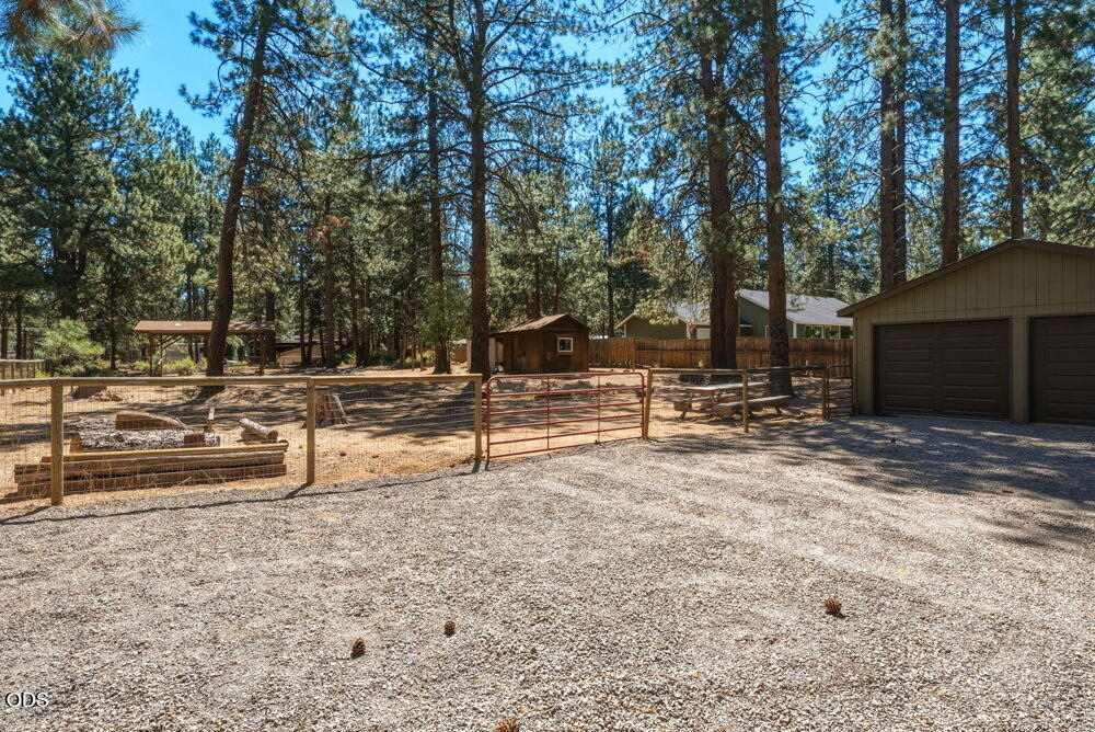 60282 Cree Circle Bend, OR 97702 - Photo 61 of 102