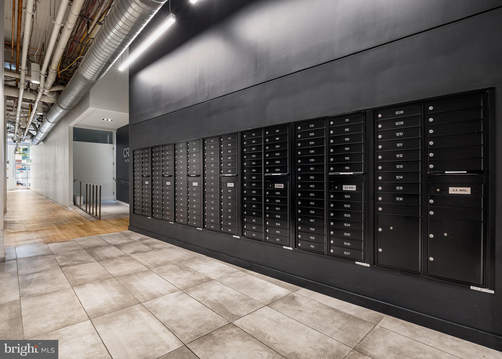 2200-28 Arch Street, Unit 716 Philadelphia, PA 19103 - Photo 30 of 35 a view of entryway