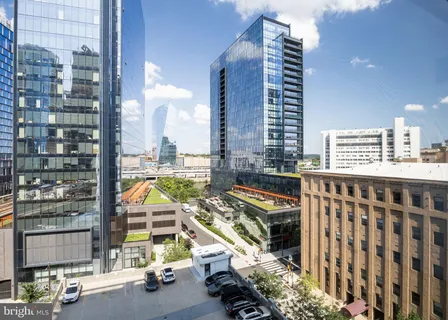 $499,000 | 2200-28 Arch Street, Unit 716, Philadelphia, PA 19103