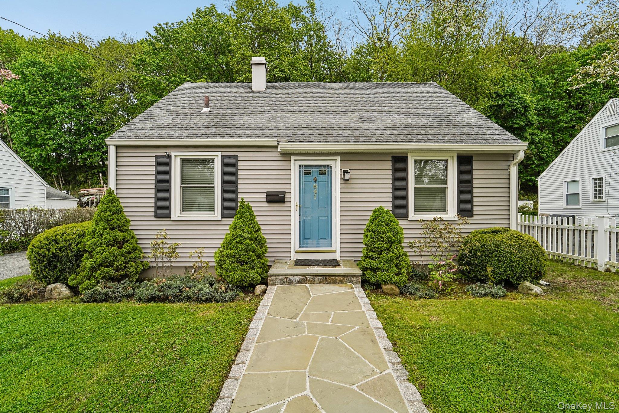 841 King Street Peekskill, NY 10566 - Photo 1 of 16