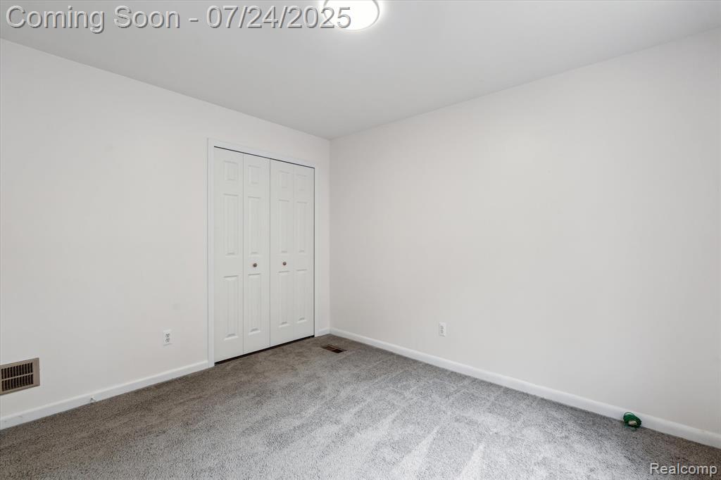 1696 Clark Lake Road Brighton, MI 48114 - Photo 23 of 58