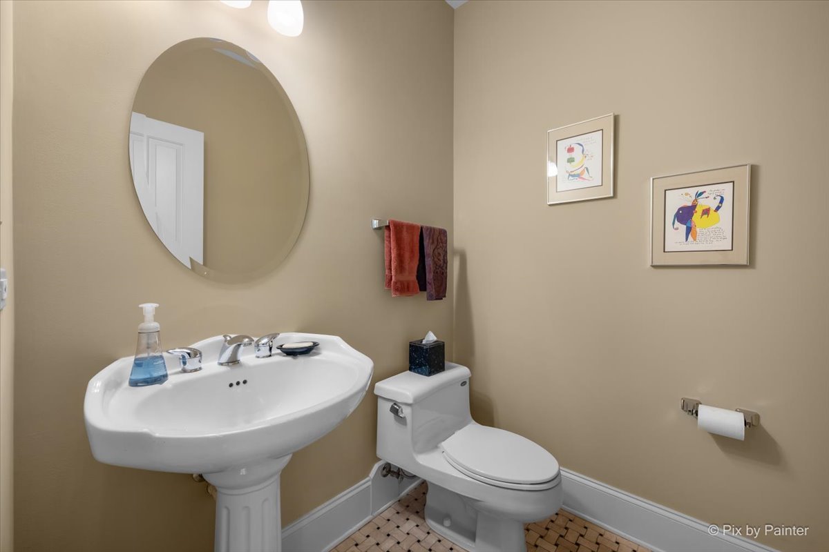 524 Tower Place Fox River Grove, IL 60021 - Photo 12 of 64