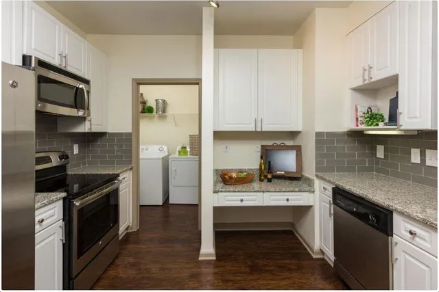 $1,439 | 3558 Piedmont Road Northeast, Unit 3 311, Atlanta, GA 30305