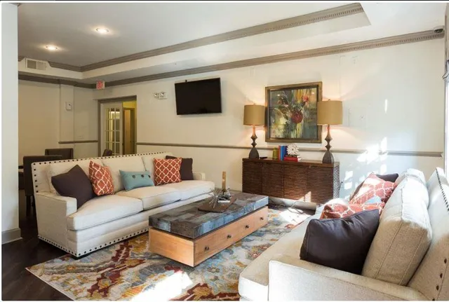 $1,460 | 3558 Piedmont Road Northeast, Unit 1 111, Atlanta, GA 30305