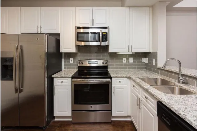 $1,460 | 3558 Piedmont Road Northeast, Unit 1 111, Atlanta, GA 30305