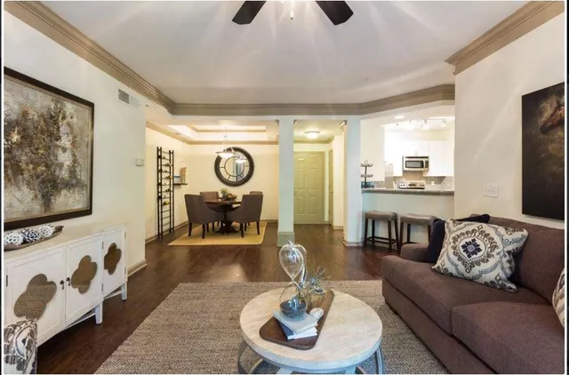 $1,460 | 3558 Piedmont Road Northeast, Unit 1 111, Atlanta, GA 30305