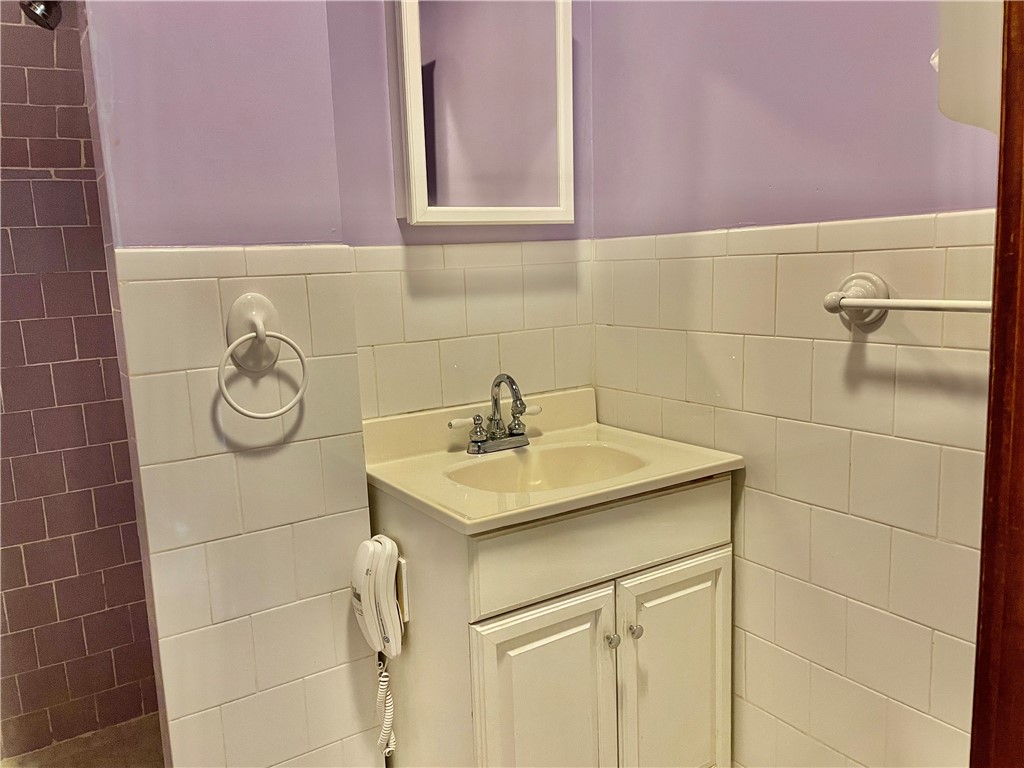 314 George Waterman Road Johnston, RI 02919 - Photo 27 of 45