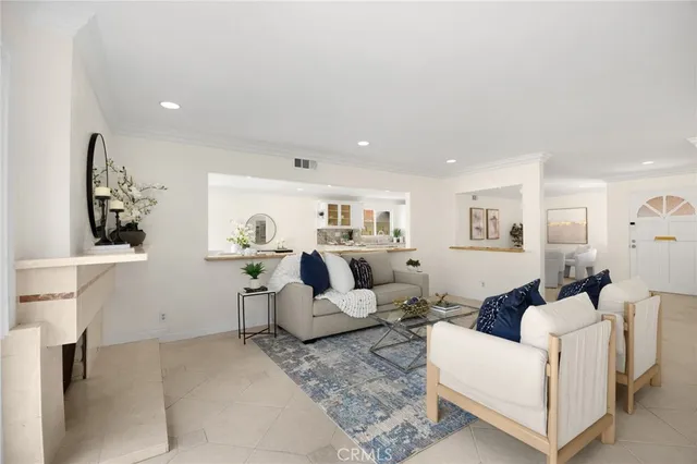 $1,600,000 | 6781 Bridgewater Drive, Huntington Beach, CA 92647