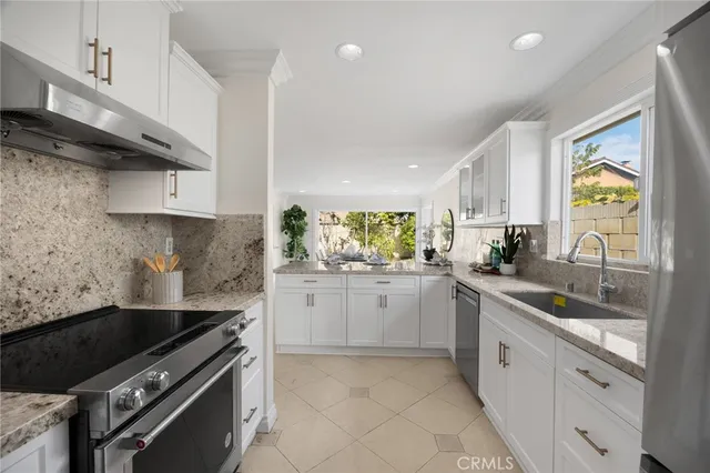 $1,600,000 | 6781 Bridgewater Drive, Huntington Beach, CA 92647