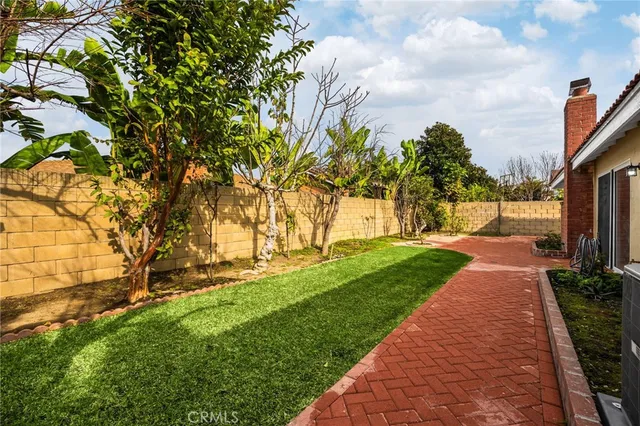 $1,600,000 | 6781 Bridgewater Drive, Huntington Beach, CA 92647