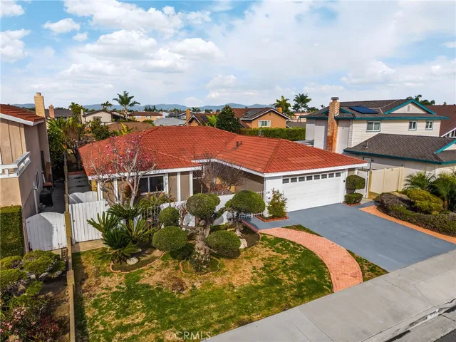 $1,600,000 | 6781 Bridgewater Drive, Huntington Beach, CA 92647