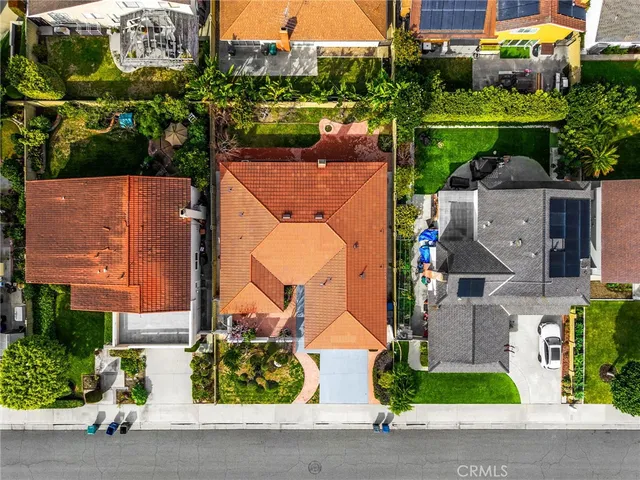 $1,600,000 | 6781 Bridgewater Drive, Huntington Beach, CA 92647