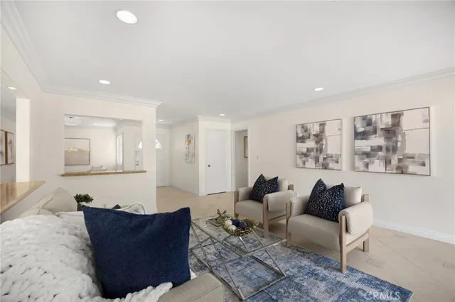 $1,600,000 | 6781 Bridgewater Drive, Huntington Beach, CA 92647