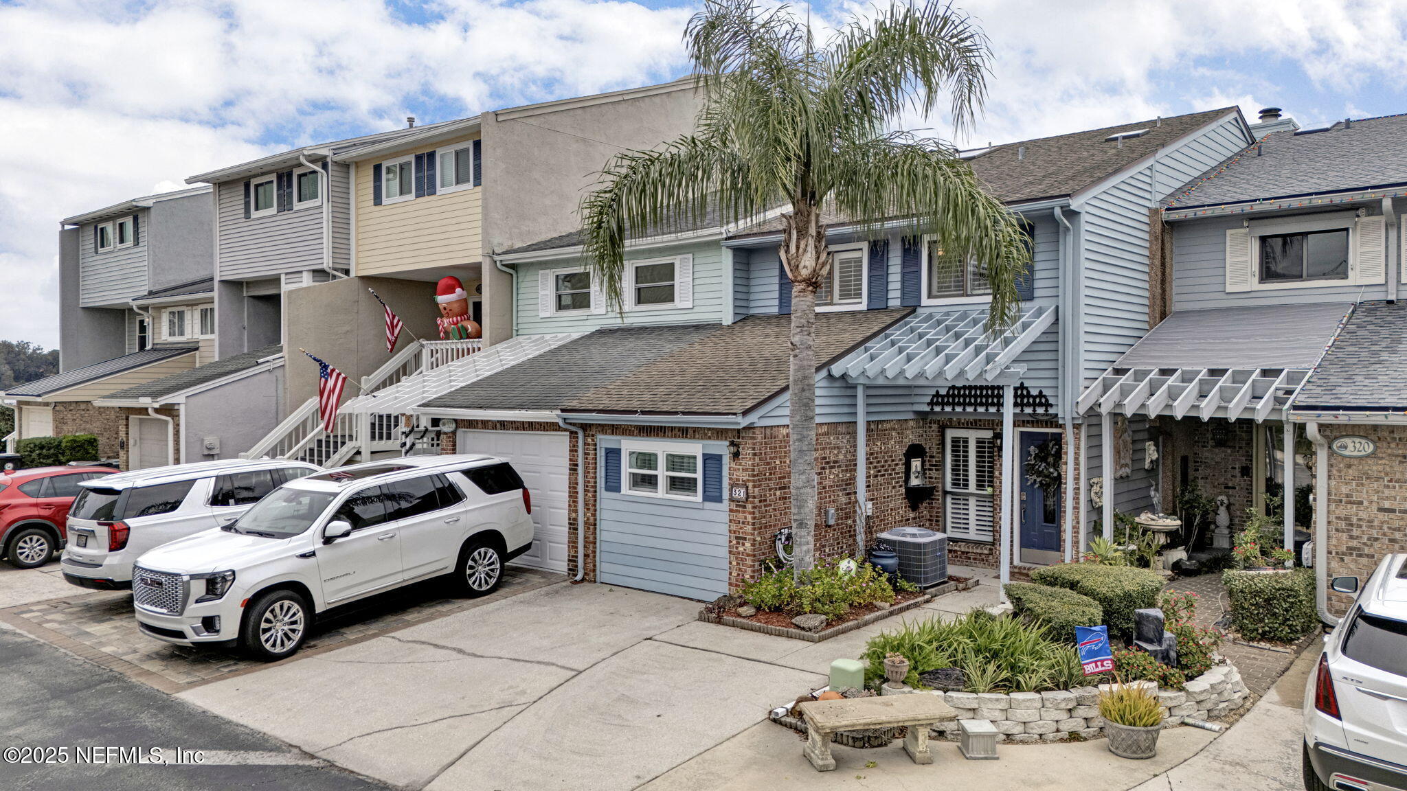 321 Scenic Point Lane Fleming Island, FL 32003 - Photo 5 of 38 Two-Story Unit
