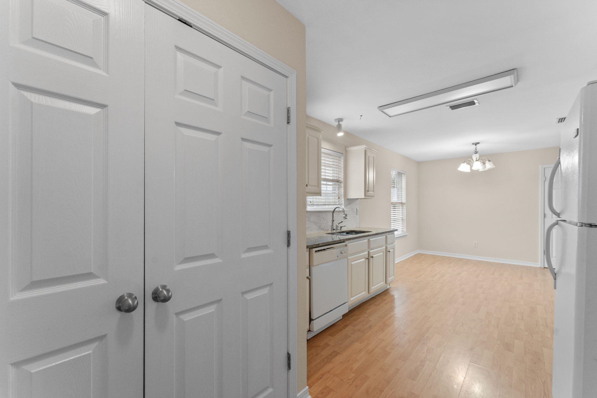 4009 Kendallbrook Loop Foley, AL 36535 - Photo 12 of 28 Kitchen