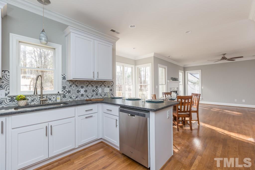 5304 Fairmead Circle Raleigh, NC 27613 - Photo 3 of 17