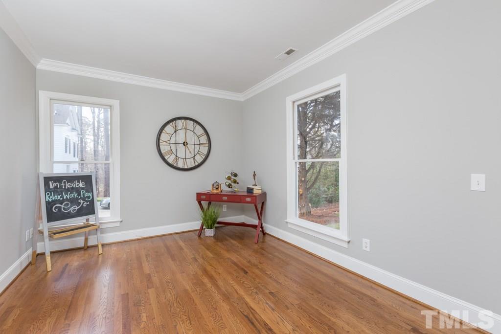 5304 Fairmead Circle Raleigh, NC 27613 - Photo 7 of 17