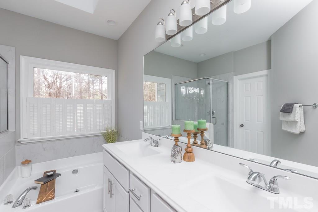 5304 Fairmead Circle Raleigh, NC 27613 - Photo 10 of 17