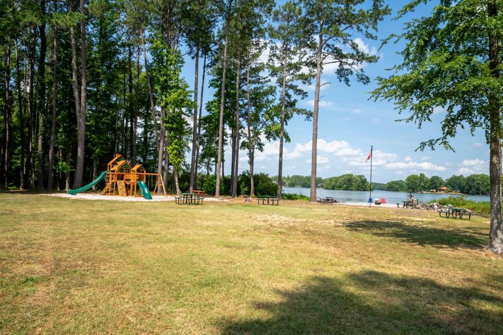 1231 Spinnaker Road Buckhead, GA 30625 - Photo 77 of 86 a view of an outdoor space and swimming pool