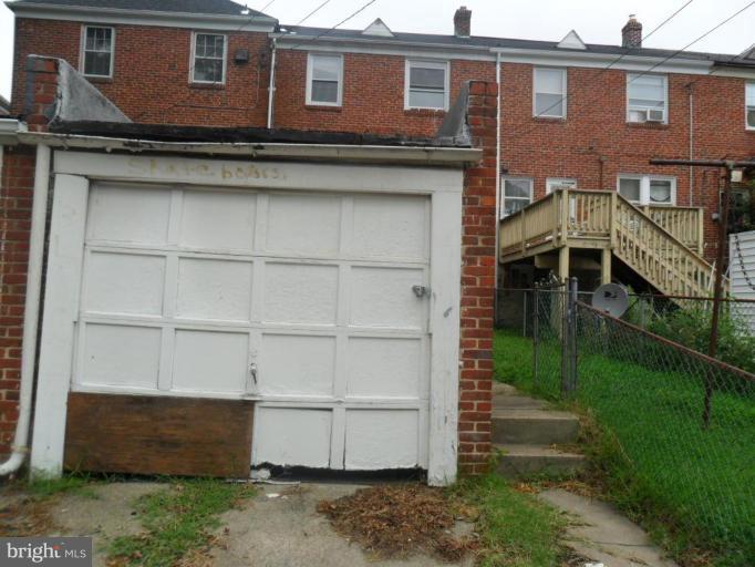 1613 Shadyside Road Baltimore, MD 21218 - Photo 10 of 11 Garage 1