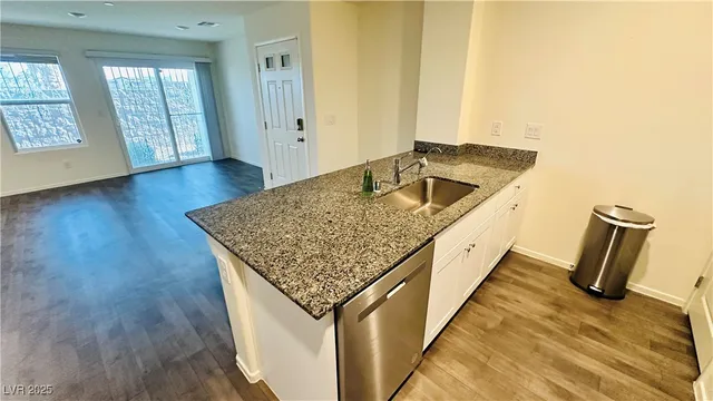 $1,850 | 7933 Whisper Words Avenue, Las Vegas, NV 89113