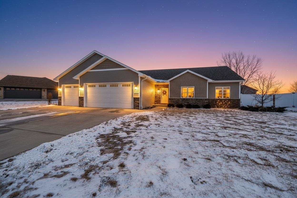 2125 Fox Point Court De Pere, WI 54115 - Photo 1 of 1