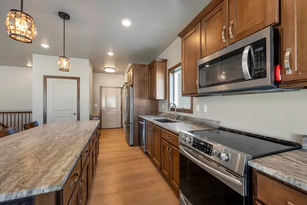 $464,900 | 2125 Fox Point Court, De Pere, WI 54115