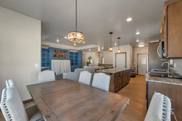 $464,900 | 2125 Fox Point Court, De Pere, WI 54115
