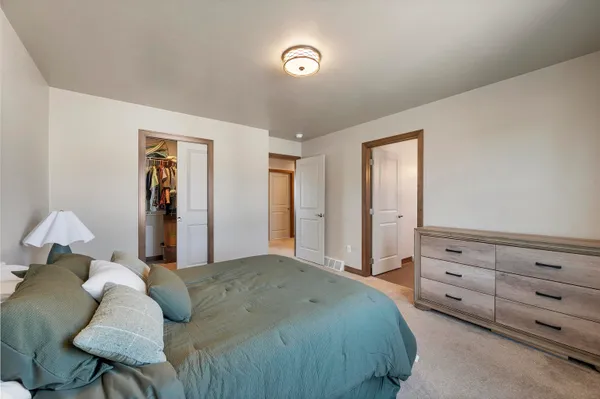 $464,900 | 2125 Fox Point Court, De Pere, WI 54115