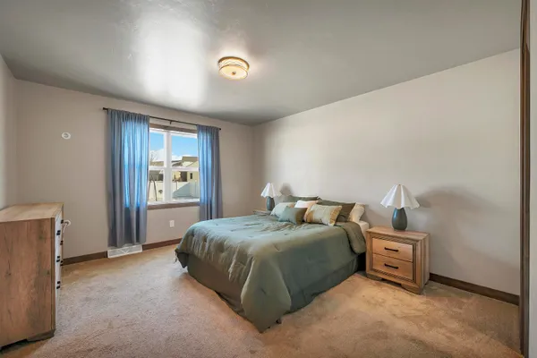 $464,900 | 2125 Fox Point Court, De Pere, WI 54115