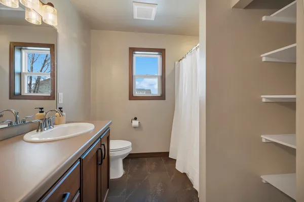 $464,900 | 2125 Fox Point Court, De Pere, WI 54115