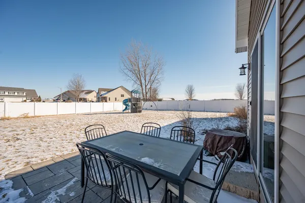 $464,900 | 2125 Fox Point Court, De Pere, WI 54115