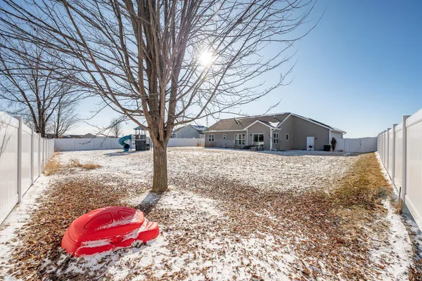 $464,900 | 2125 Fox Point Court, De Pere, WI 54115
