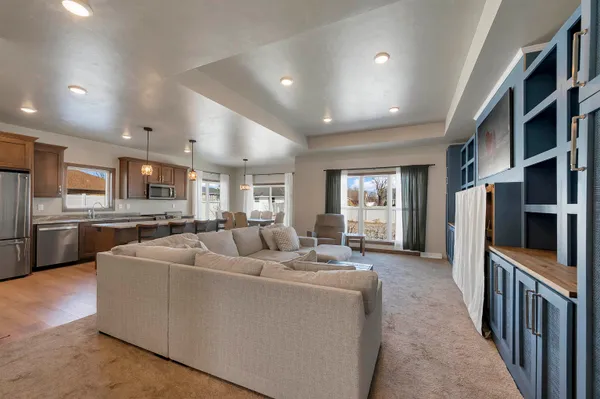 $464,900 | 2125 Fox Point Court, De Pere, WI 54115