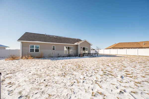 $464,900 | 2125 Fox Point Court, De Pere, WI 54115