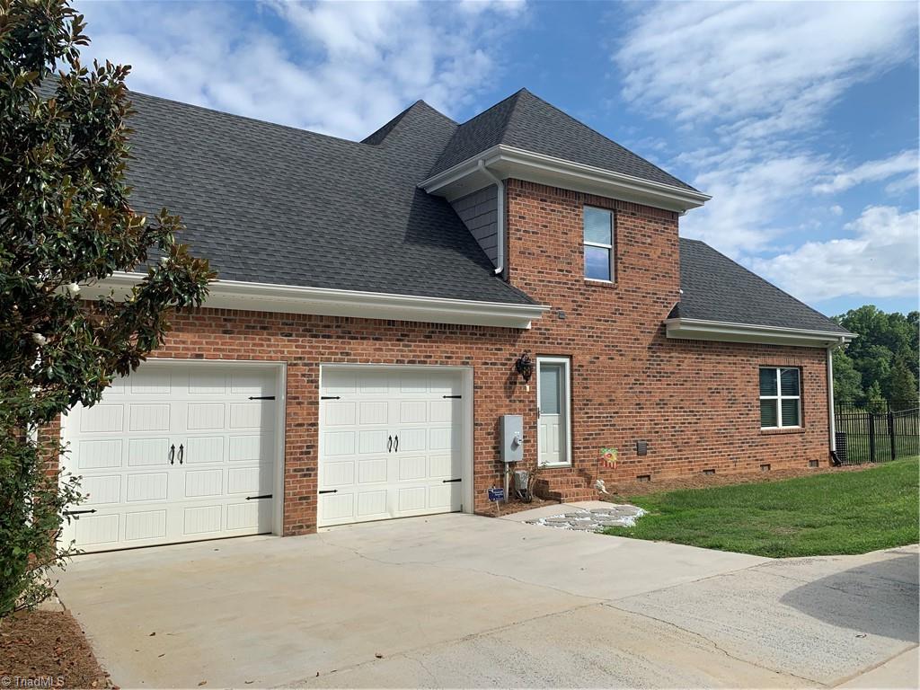 8686 Dennis Road Germanton, NC 27019 - Photo 4 of 36 Gallery Image 4