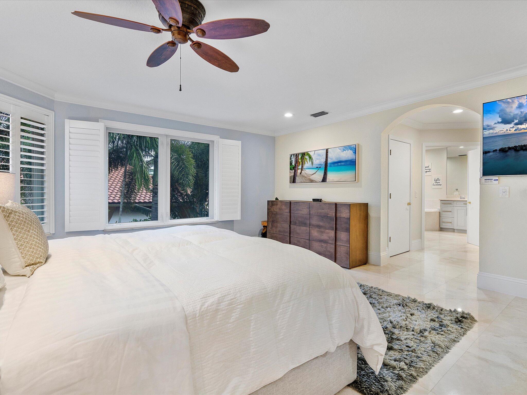 1670 Southwest 3rd Court Boca Raton, FL 33432 - Photo 29 of 44 57-1670 SW 3rd Ct_057
