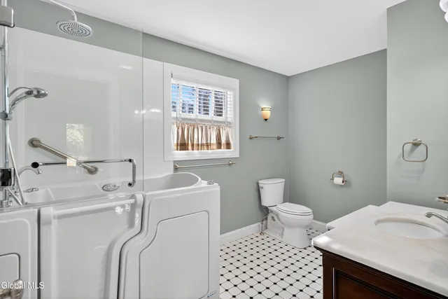 $699,800 | 91 Darroch Road, Bethlehem, NY 12054