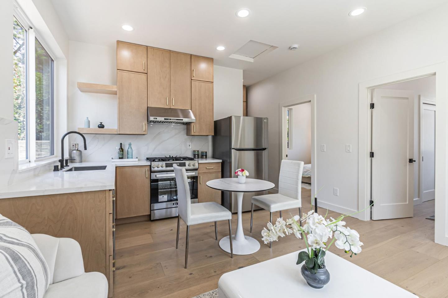 225 South Mathilda Avenue Sunnyvale, CA 94086 - Photo 10 of 27