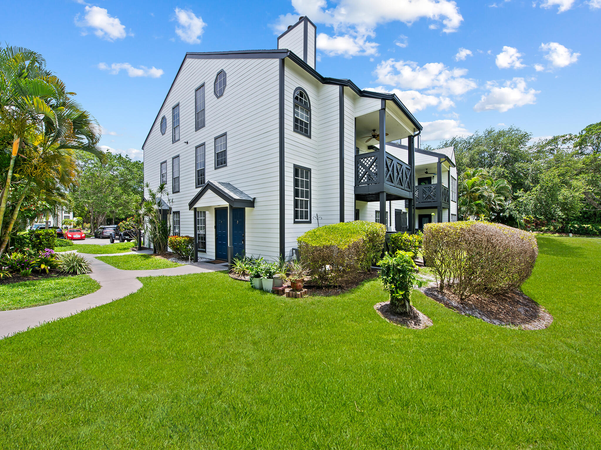 5095 Heatherhill Lane, Unit 8 Boca Raton, FL 33486 - Photo 1 of 32 DSC_9083