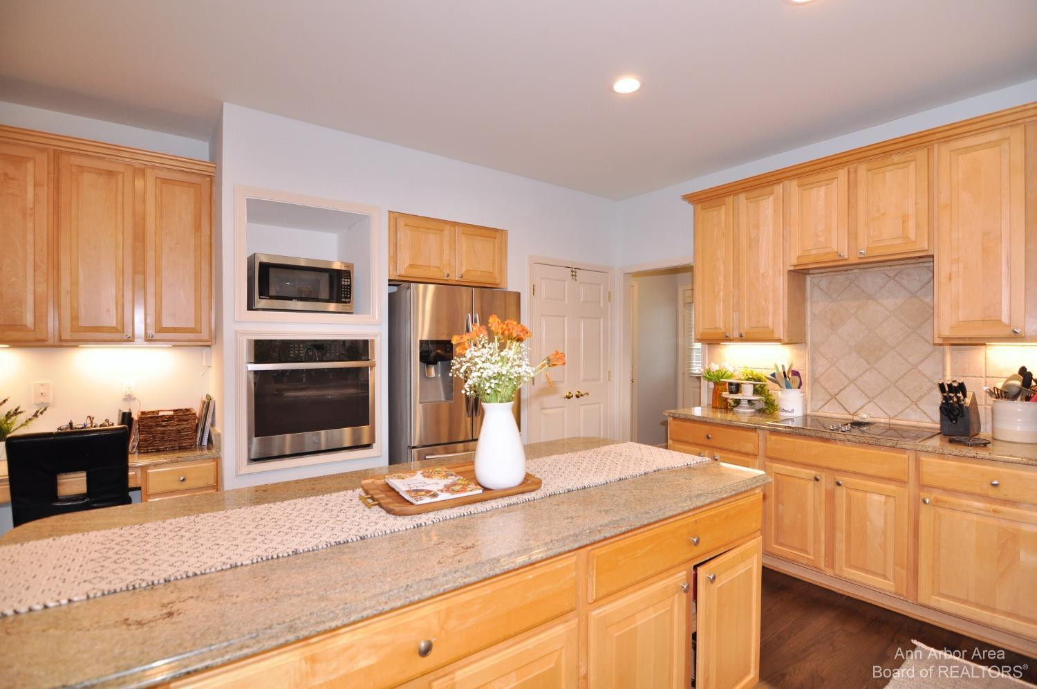 44596 Spring Hill Road Northville, MI 48168 - Photo 44 of 99 Photo 44