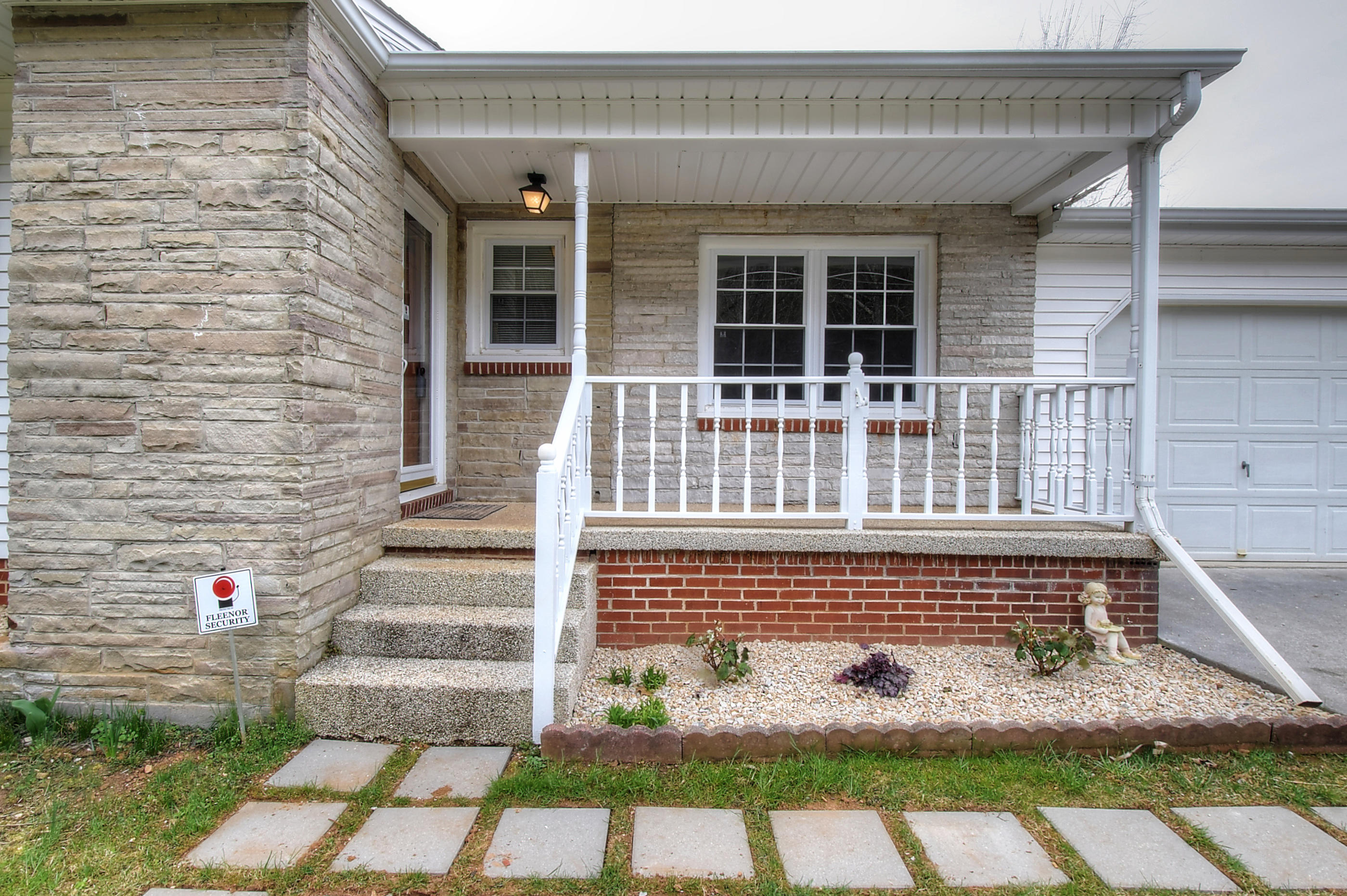 842 Blue Springs Road Elizabethton, TN 37643 - Photo 4 of 35 DSC_0019_20_21_22_23_24
