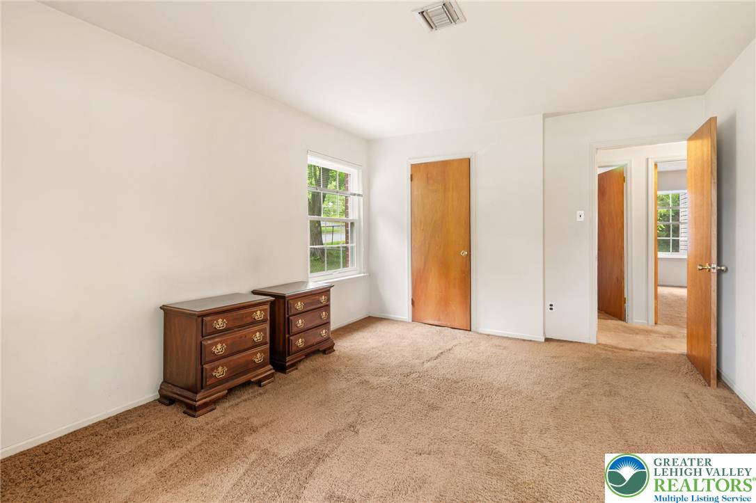 1615 Valley Forge Road Allentown, PA 18104 - Photo 18 of 38