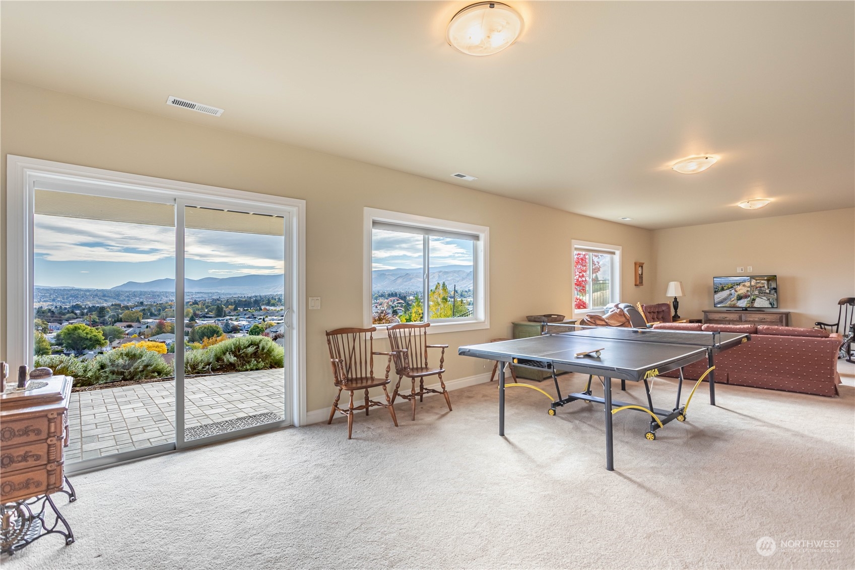 1869 Broadway Place Wenatchee, WA 98801 - Photo 25 of 39