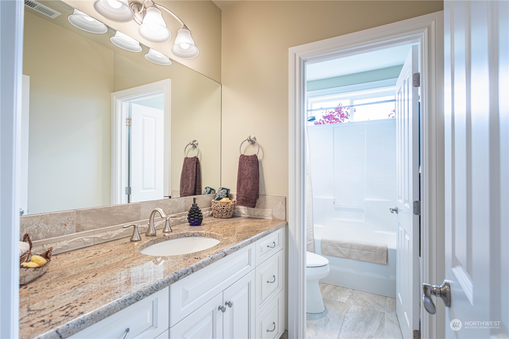 1869 Broadway Place Wenatchee, WA 98801 - Photo 30 of 39