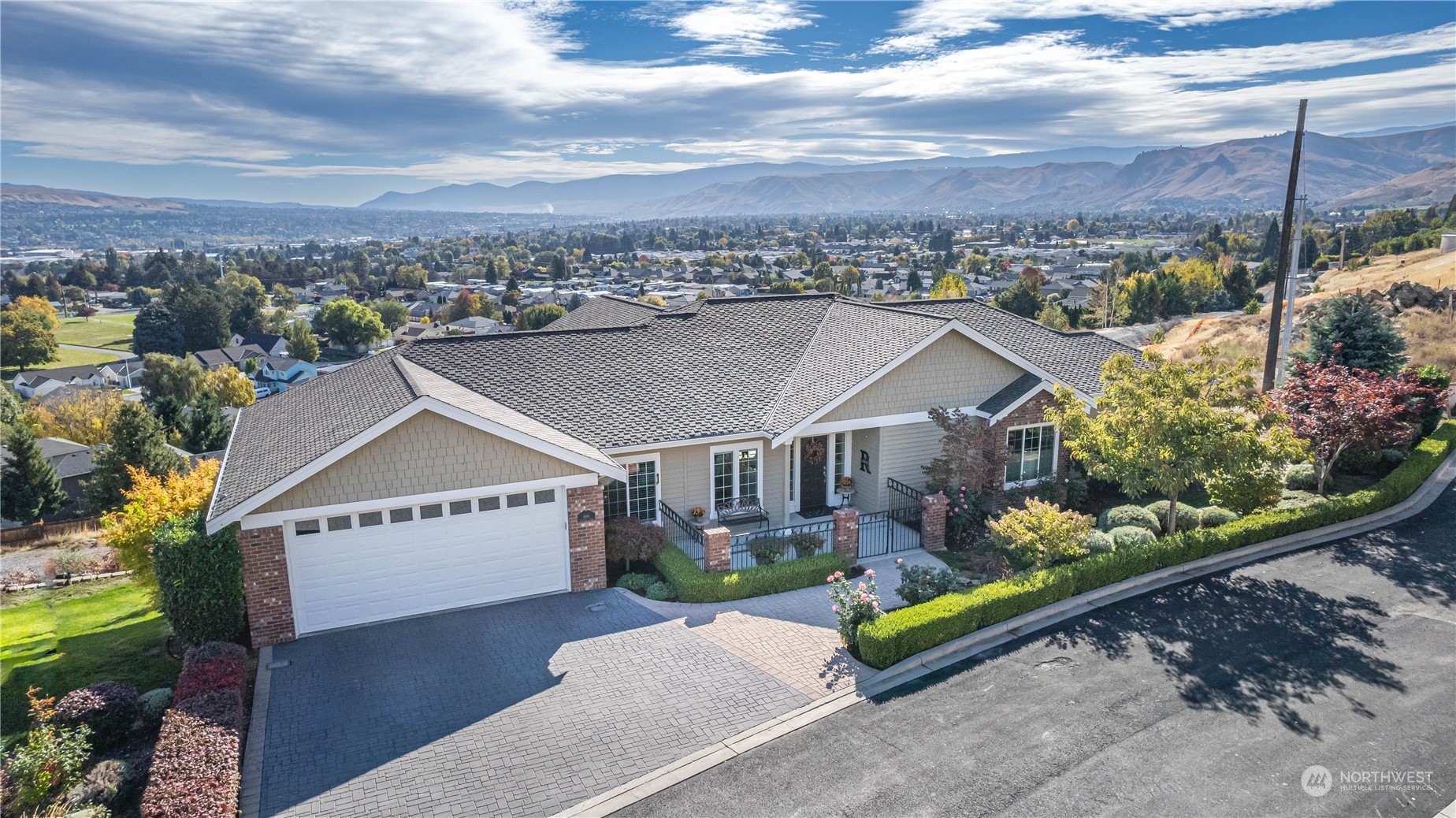 1869 Broadway Place Wenatchee, WA 98801 - Photo 36 of 39