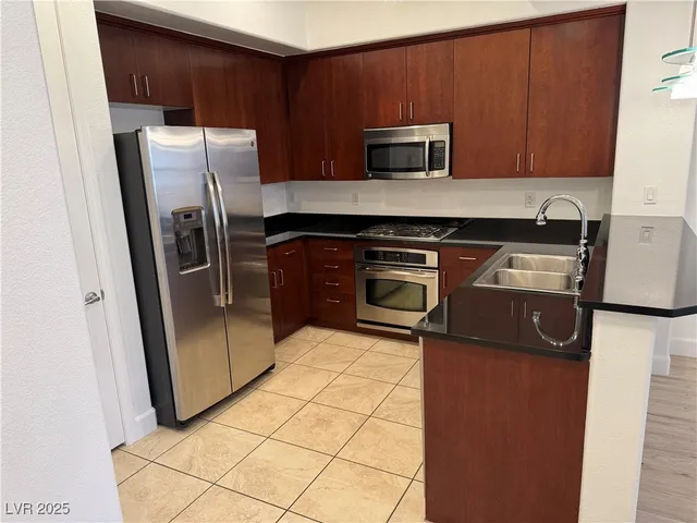 $1,750 | 38 East Serene Avenue, Unit 234, Las Vegas, NV 89123