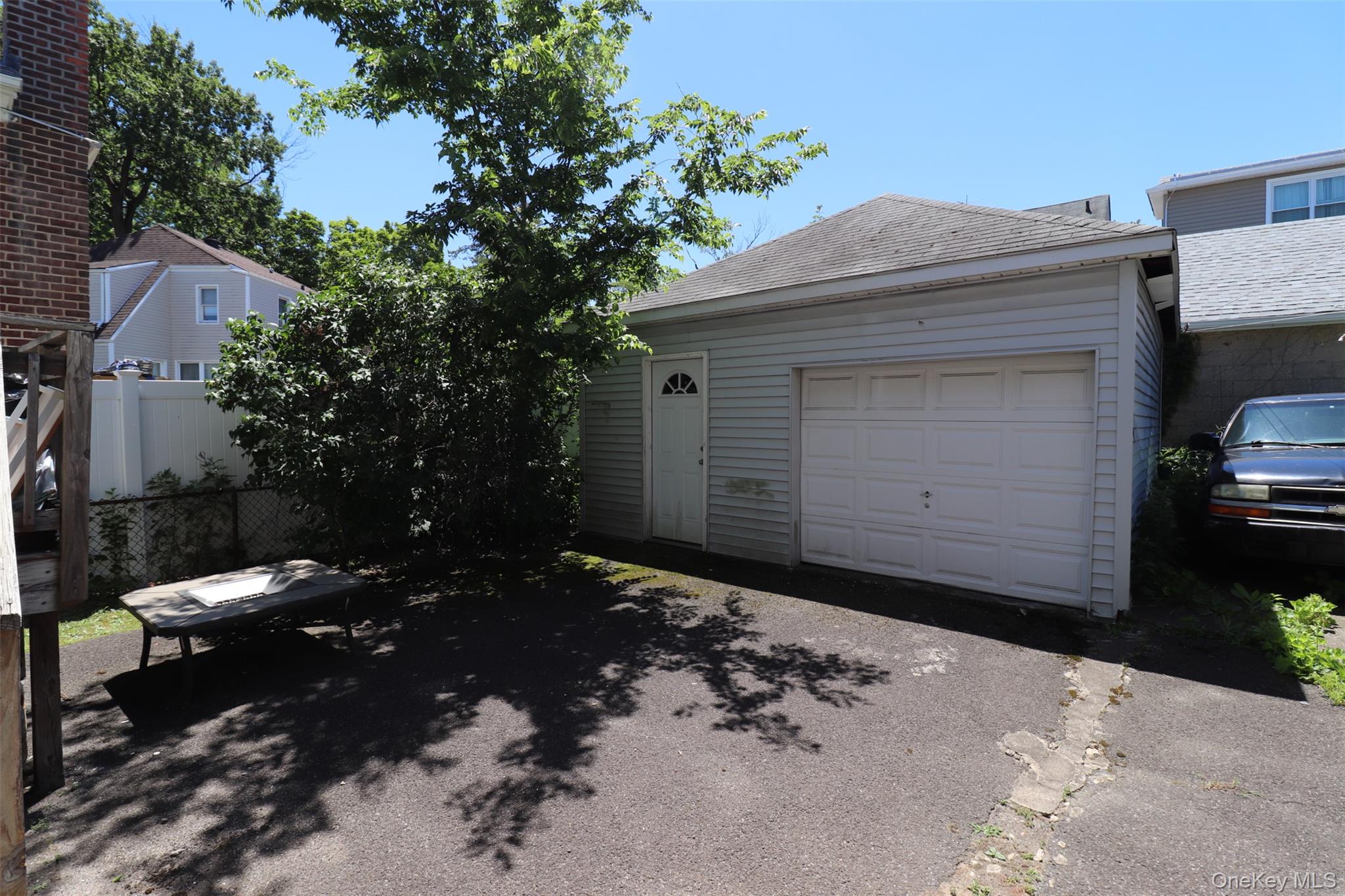 3232 Country Club Road Bronx, NY 10465 - Photo 3 of 4